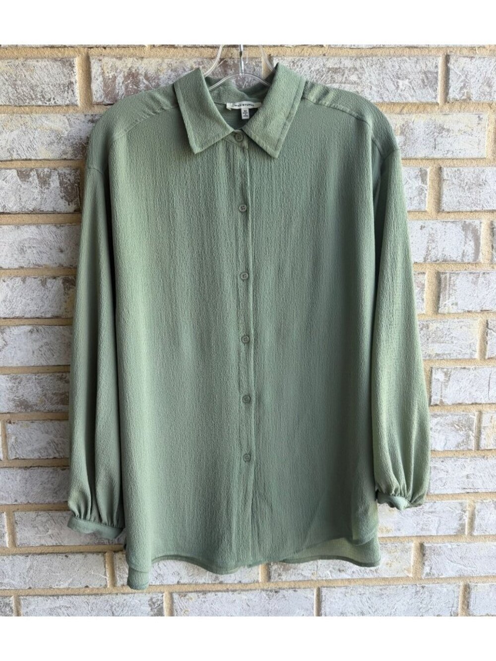 Max Studio Long Sleeve Button Up Collared Sage Green Blouse Women's Size M